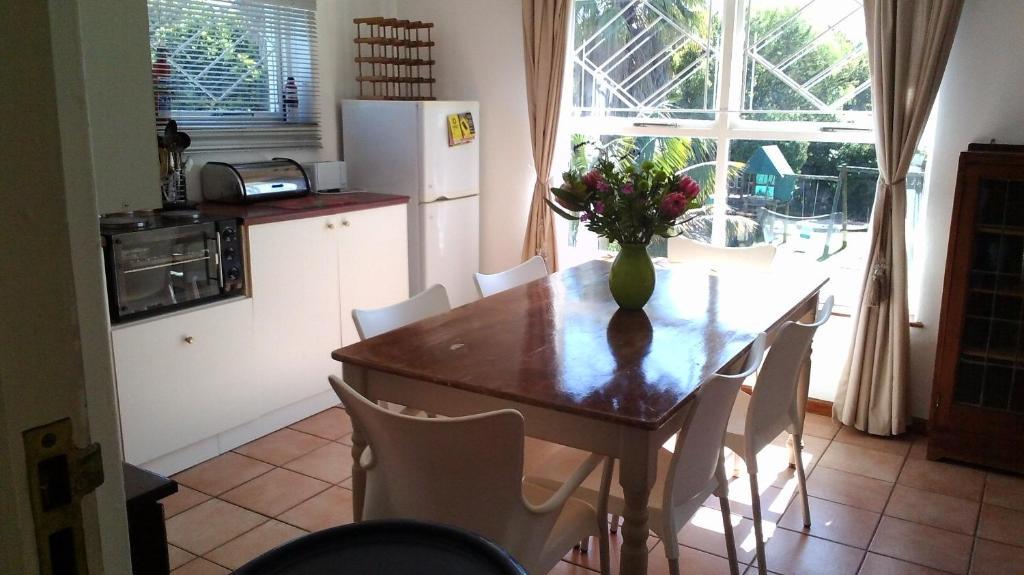 Constantia Lazy River Cape Town Rom bilde